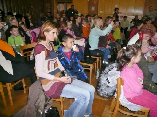 Mikulášské zpívání u stromečku - 3.12.2010